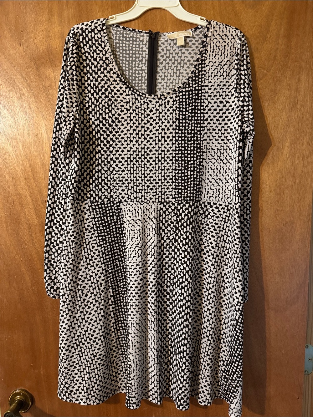 Michael Kors Black and White Printed Long Sleeve flowy Dress (mlb)